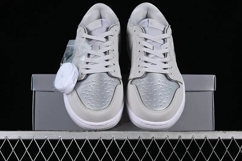All categories Air Jordan Jordan series basketball shoes Air Jordan 1 Low Z version Air Jordan 1 Low AJ1 Joe 1 gray silver low-top cultural casual sneakers CZ0790-002